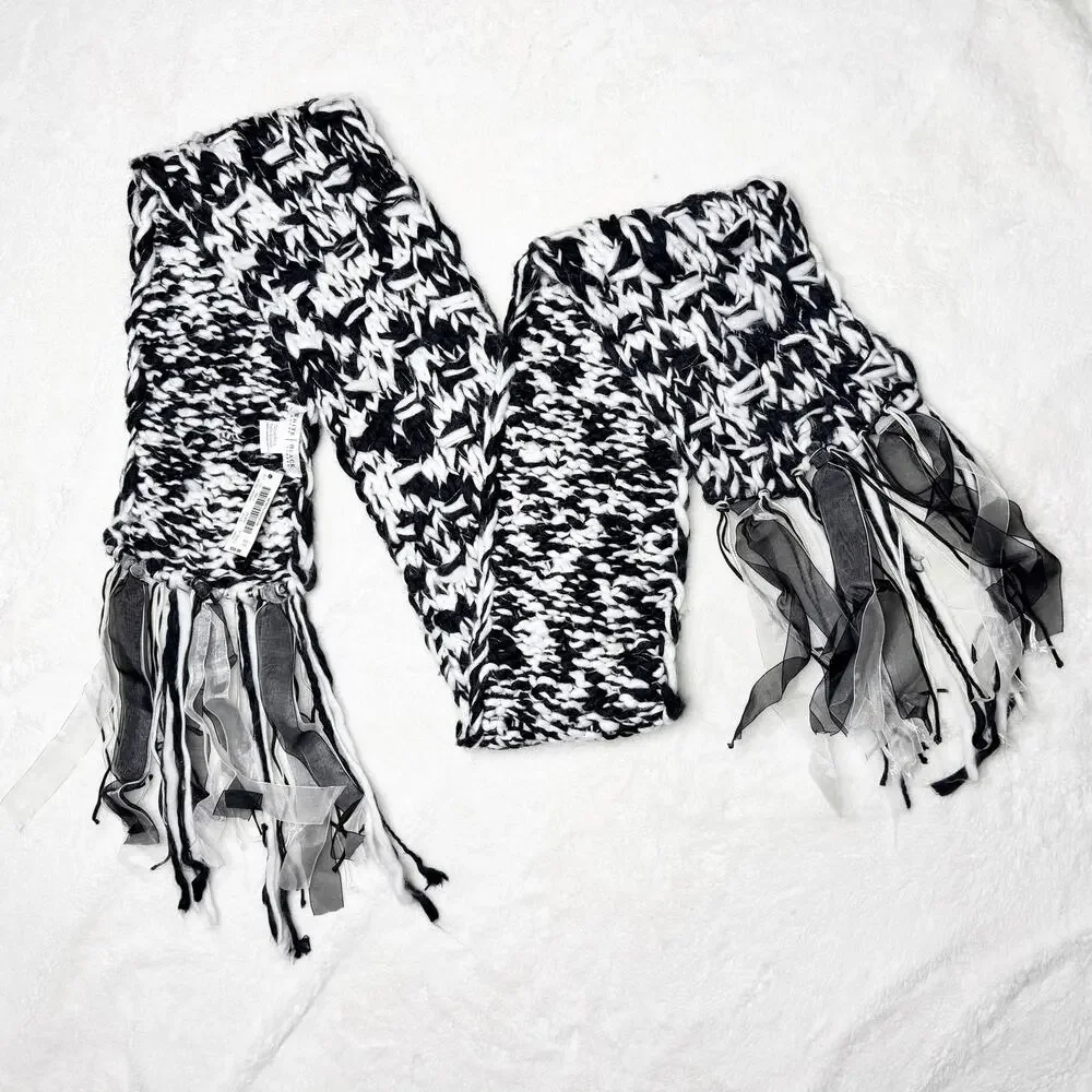 WHITE HOUSE BLACK MARKET Chunky Sparkle Knit Scarf with Ribbon Fringe NEW - Picture 4 of 7